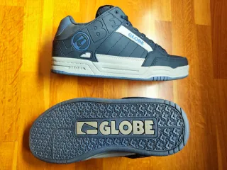 Zapatillas Globe Azul Marino y Gris