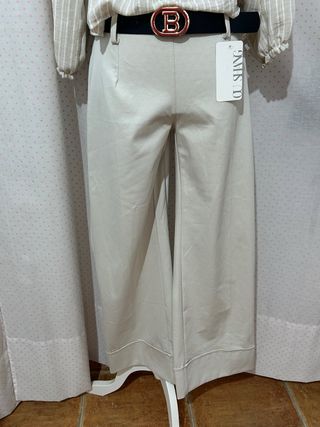 Pantalón ancho beige CUI SHANG