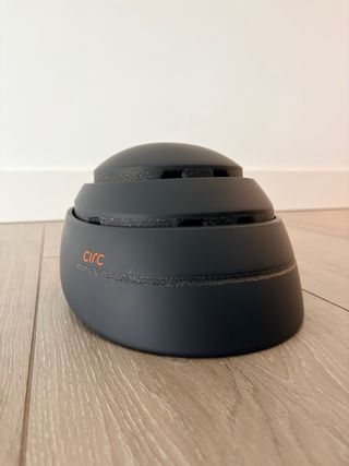 Casco plegable Circ NUEVO