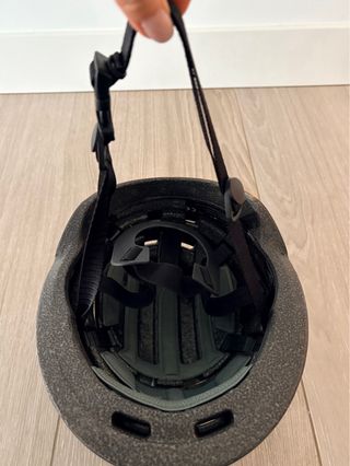 Casco plegable Circ NUEVO