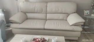 Sofá de piel beige 2 metros