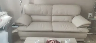 Sofá de piel beige 2 metros