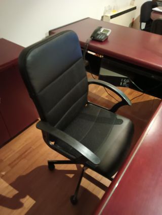 Pack de muebles de oficina de alta calidad.