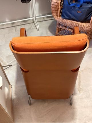 Sillón butaca naranja y madera