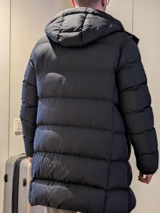 Abrigo plumífero negro 3/4