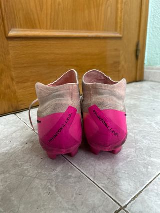 Botas de fútbol Nike Phantom Luna