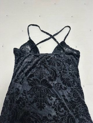 Top lencero Stradivarius negro