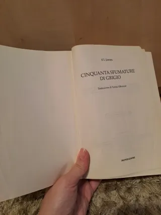 Cinquanta sfumature di grigio (Italian Edition)