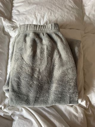 Pijama gris suave unisex