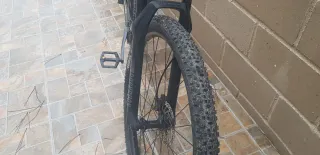 Bicicleta Kross MTB 29. Modelo level