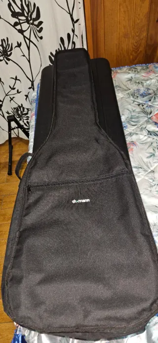 Bajo Marcus Miller V5 2nd GN