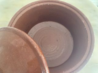 Cazuela de barro tradicional