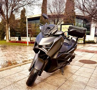 Yamaha Xmax 300 mate