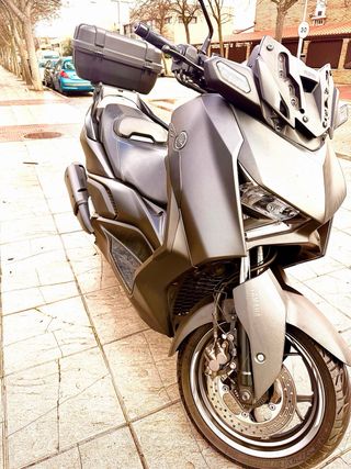 Yamaha Xmax 300 mate