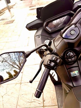 Yamaha Xmax 300 mate