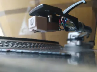 Tocadiscos DJ Magnedine DJ-2000