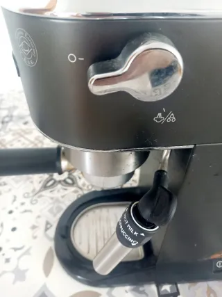 Cafetera De'Longhi Dedica Style Express Automática