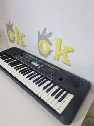 Teclado Yamaha 09758