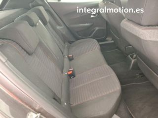 Peugeot 2008 Allure BlueHDI 130 S&S EAT8