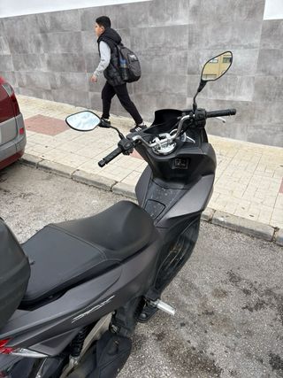Honda PCX 125cc Negra
