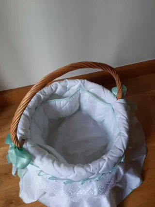 Canastilla bebé mimbre y tela