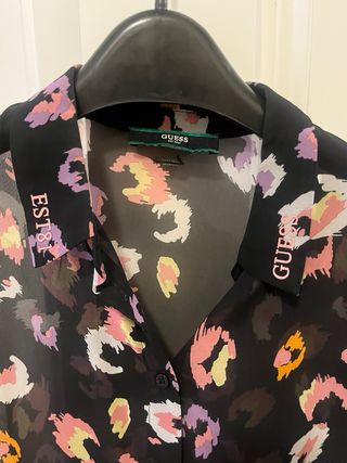 Blusa Guess Estampada Transparente