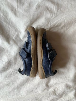 Zapatos respetuosos niño azul Poppis