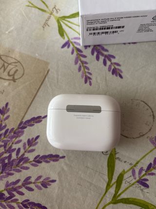 Airpods Pro 3ª Gen Blancos 2025