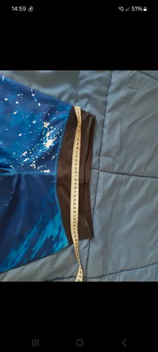 Leggings sportivi blu e bianchi