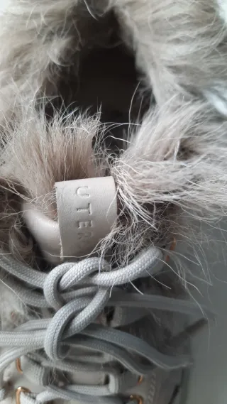 Botines Uterqüe Piel y Pelo Beige