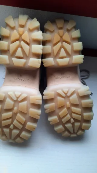 Botines Uterqüe Piel y Pelo Beige