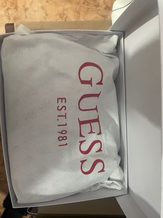 Bolso Guess Monogram Beige y Marrón
