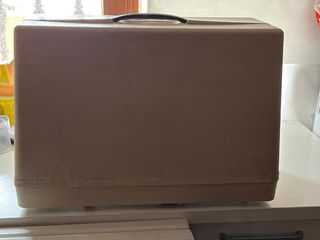 Máquina de coser Singer beige