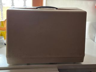 Máquina de coser Singer beige