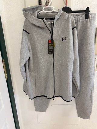 Chándal Under Armour Hombre Gris