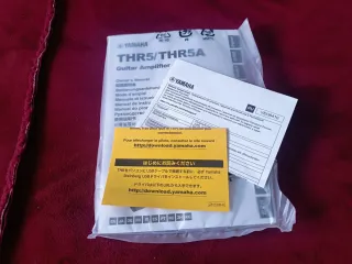 Amplificador Yamaha THR5 v2 Beige