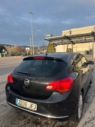 Opel Astra 2015