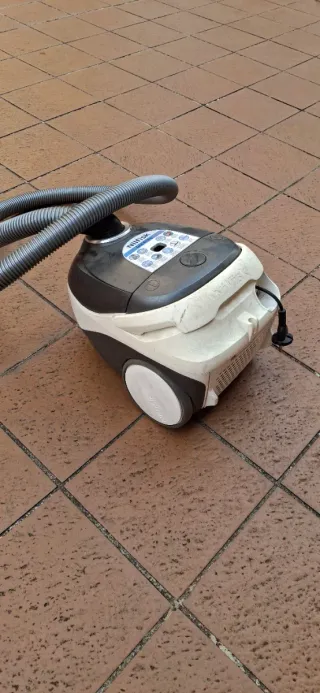 Aspiradora Nilfisk One Prime