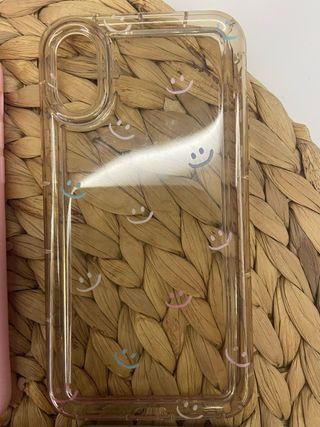 Lote 4 Fundas iPhone S/XS + de regalo