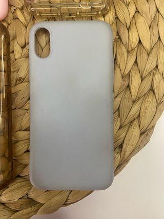 Lote 4 Fundas iPhone S/XS + de regalo
