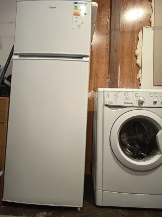 Nevera y Lavadora Blanca
