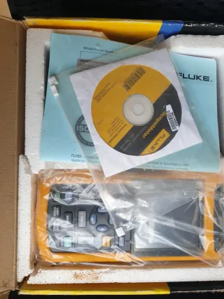 Oscilloscopio Multimetro Fluke Industrial ScopeMet