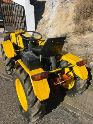Tractor Pasquali 956 603,se vende con los aperos.