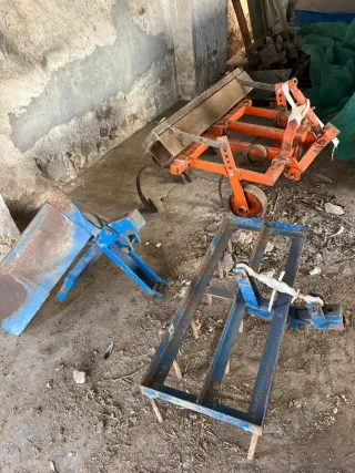 Tractor Pasquali 956 603,se vende con los aperos.