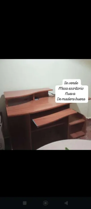 Mesa de escritorio de madera venta en persona