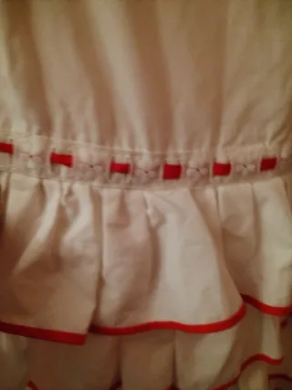 Vestido niña volantes, de Sevilla