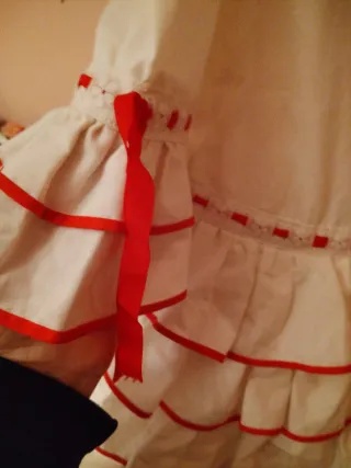 Vestido niña volantes, de Sevilla