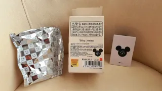 Caja sorpresa figura Mickey Miniso cantante