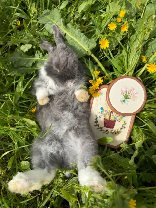 Ramo de flores bordado personalizable