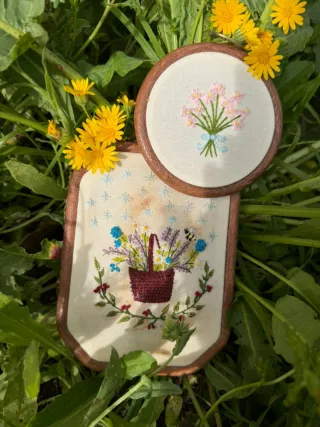 Ramo de flores bordado personalizable